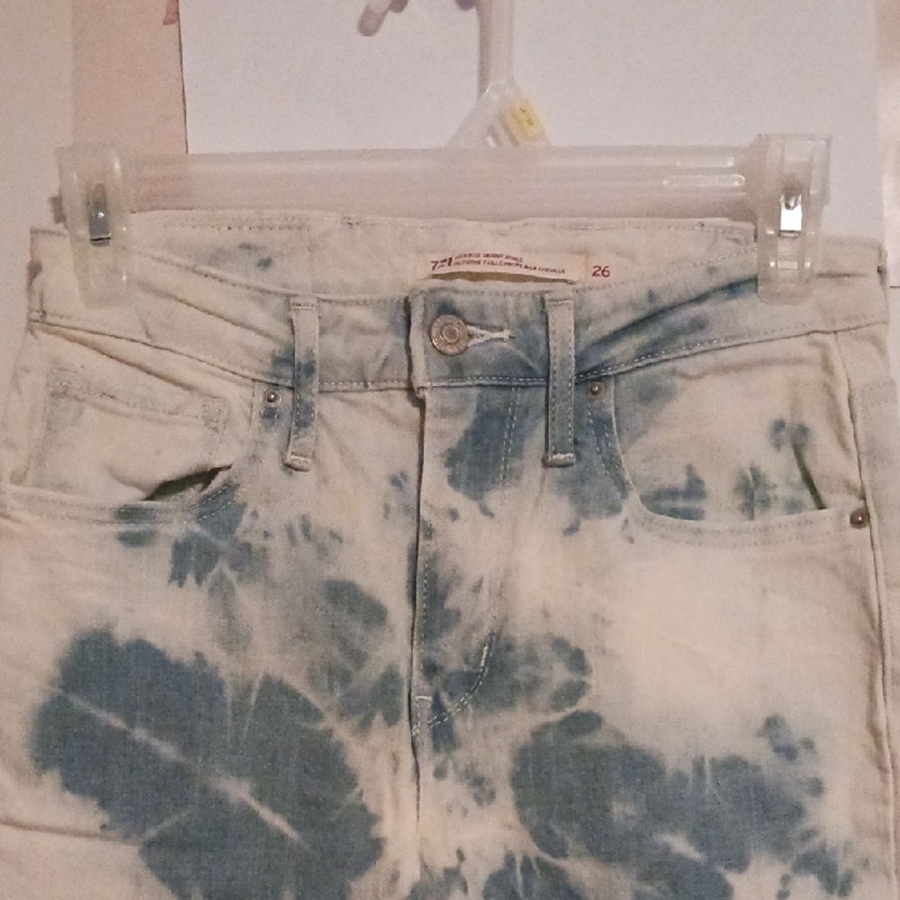 Levi's High Rise Blue and White Tie-Dye Jeans